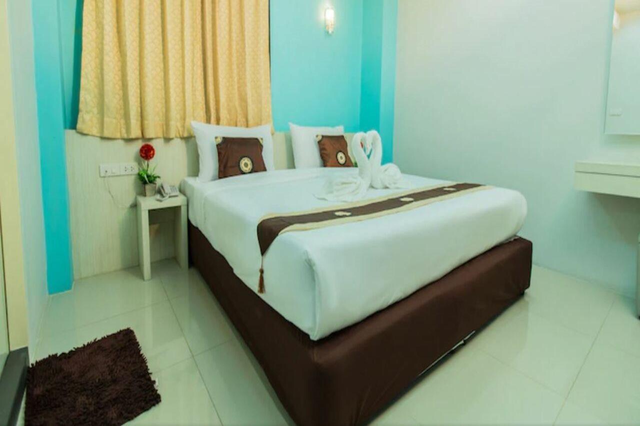 Le Touche Hotel Bangkok Luaran gambar