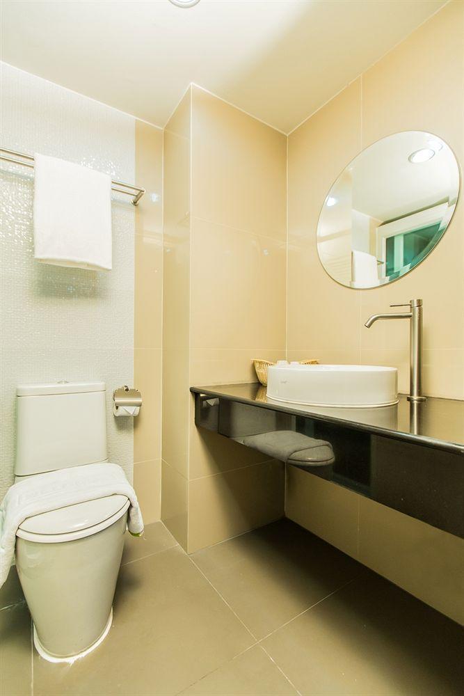 Le Touche Hotel Bangkok Luaran gambar